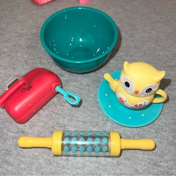 Wellie Wishers Doll Playset with Accessories - Picture 3 of 6